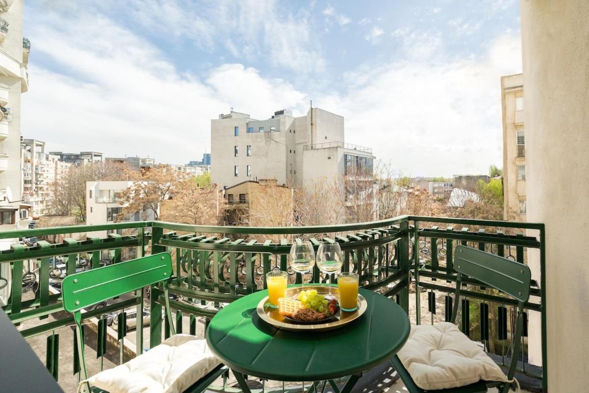Sunny 2br Large Midtown Flat - 3 Superb Balconies Bucarest